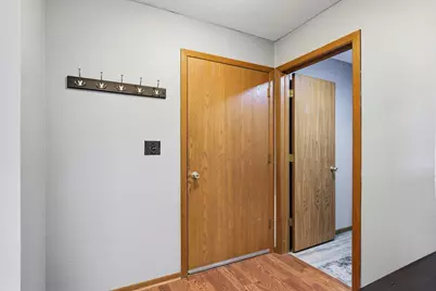 906 Galtier Street, Saint Paul, MN 55117 - Photo 3