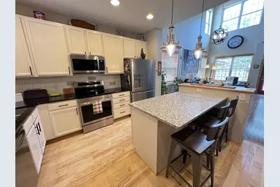 18060 Kindred Court, Lakeville, MN 55044 - Photo 3