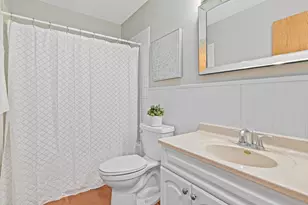 2800 Hamline Ave N, Roseville, MN 55113 - Photo 9