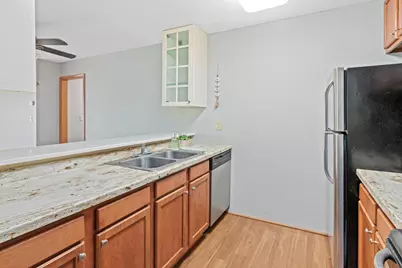 2800 Hamline Avenue N #347, Roseville, MN 55113 - Photo 7
