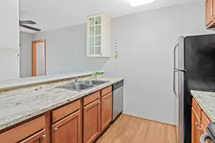 2800 Hamline Ave N, Roseville, MN 55113 - Photo 7