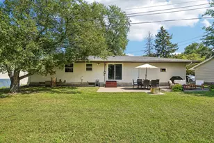 681 Terrace Dr, Roseville, MN 55113 - Photo 37
