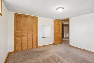 681 Terrace Dr, Roseville, MN 55113 - Photo 29