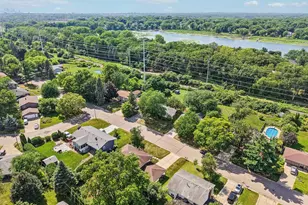 681 Terrace Dr, Roseville, MN 55113 - Photo 47