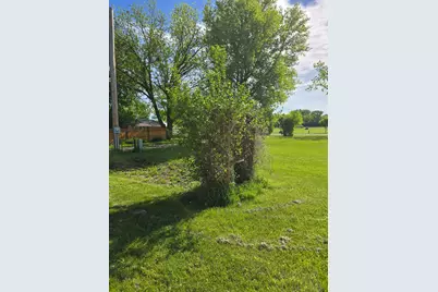 604 E Willow Avenue, Olivia, MN 56277 - Photo 13