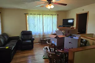 604 E Willow Ave, Olivia, MN 56277 - Photo 17