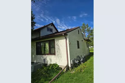 604 E Willow Avenue, Olivia, MN 56277 - Photo 5
