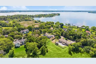 1155 Heritage Lane, Wayzata, MN 55391 - Photo 5