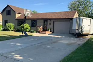 819 5th St, Nicollet, MN 56074 - Photo 3