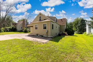 503 N Elm St, Belle Plaine, MN 56011 - Photo 29