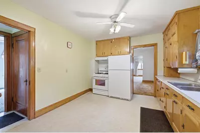 503 N Elm Street, Belle Plaine, MN 56011 - Photo 7