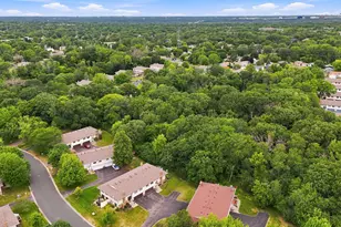 1711 Hickory Hill Dr, Eagan, MN 55122 - Photo 27