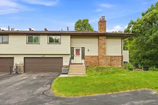 1711 Hickory Hill Dr, Eagan, MN 55122 - Photo 1