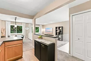 1711 Hickory Hill Dr, Eagan, MN 55122 - Photo 7