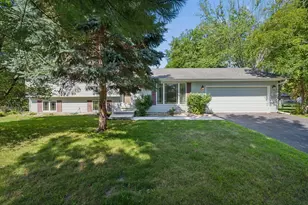 10692 104th Pl N, Maple Grove, MN 55369 - Photo 31