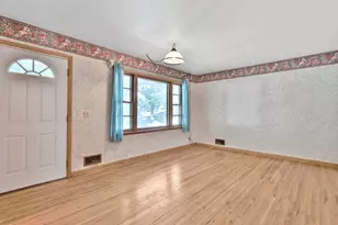 4425 5th St NE, Columbia Heights, MN 55421 - Photo 5