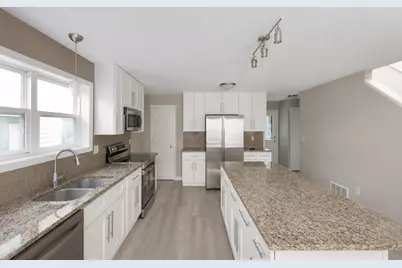 2331 Sheridan Avenue N, Minneapolis, MN 55411 - Photo 3