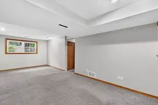 4020 Baffin Ln NE, Rochester, MN 55906 - Photo 23