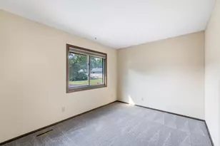 1417 Raleigh Dr, Burnsville, MN 55337 - Photo 17