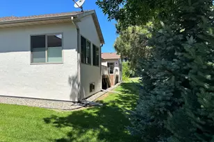 469 Roundhouse St, Shakopee, MN 55379 - Photo 35