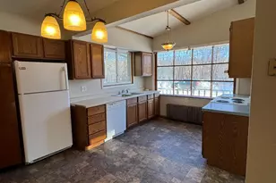 543 River St, Taylors Falls, MN 55084 - Photo 13