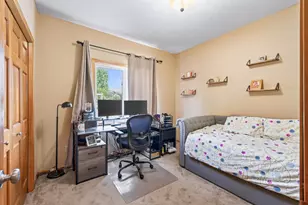 5701 Oregon Ct, Crystal, MN 55428 - Photo 15