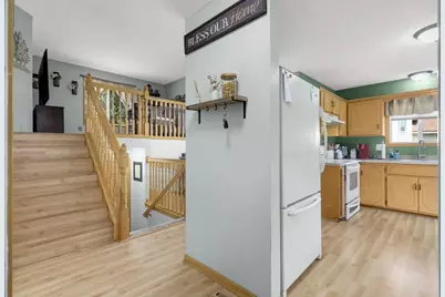 1320 Honeysuckle Lane SE, Cambridge, MN 55008 - Photo 3