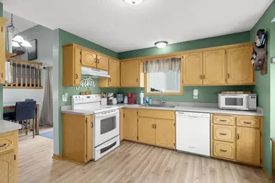 1320 Honeysuckle Lane SE, Cambridge, MN 55008 - Photo 5