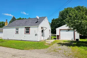 301 S 12th St, Montevideo, MN 56265 - Photo 3