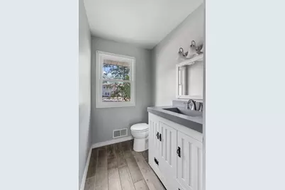 2168 Hawthorne Avenue E, Saint Paul, MN 55119 - Photo 13