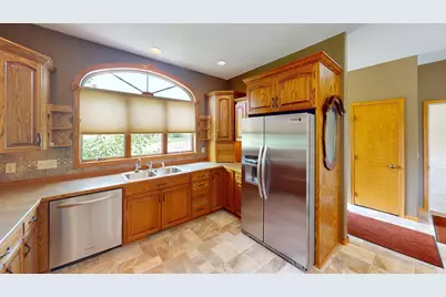1802 Crystal Drive, Albert Lea, MN 56007 - Photo 9