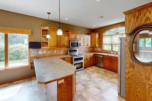 1802 Crystal Dr, Albert Lea, MN 56007 - Photo 7