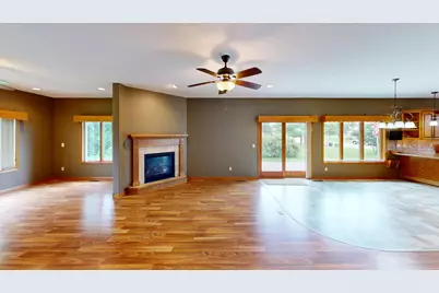 1802 Crystal Drive, Albert Lea, MN 56007 - Photo 3
