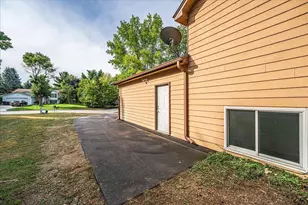 1712 Rio Loma Dr, Burnsville, MN 55337 - Photo 33