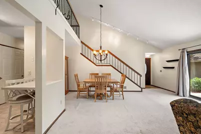 7051 Robinwood Trail, Woodbury, MN 55125 - Photo 9