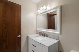 7051 Robinwood Trail, Woodbury, MN 55125 - Photo 33