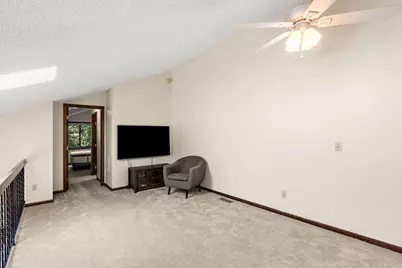 7051 Robinwood Trail, Woodbury, MN 55125 - Photo 27