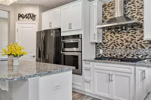 524 Aidan Cv, Eagan, MN 55123 - Photo 13