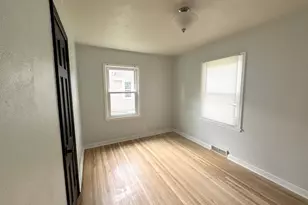 1874 Hawthorne Ave E, Saint Paul, MN 55119 - Photo 9