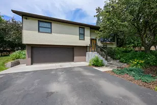 233 Sitka St, Duluth, MN 55811 - Photo 27