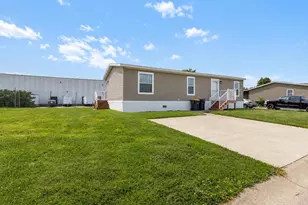 2095 Lancelot Ln, North Mankato, MN 56003 - Photo 1