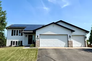 206 Spring Wheat Dr, Dundas, MN 55019 - Photo 1