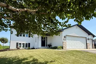 206 Spring Wheat Dr, Dundas, MN 55019 - Photo 3