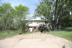 701 9th St NE, Little Falls, MN 56345 - Photo 1