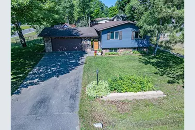 4621 5th Avenue W, Hibbing, MN 55746 - Photo 3