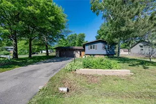 4621 5th Ave W, Hibbing, MN 55746 - Photo 1