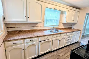 523 11th St N, Moorhead, MN 56560 - Photo 11