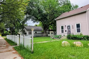 523 11th St N, Moorhead, MN 56560 - Photo 7