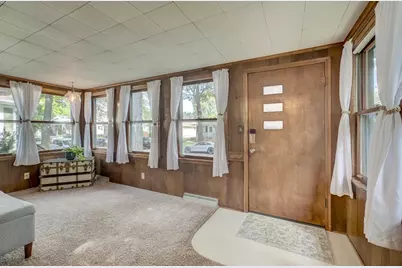 950 Juno Avenue, Saint Paul, MN 55102 - Photo 3