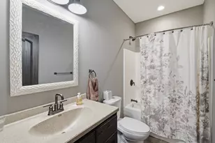 820 Fieldcrest Dr, Mankato, MN 56001 - Photo 15